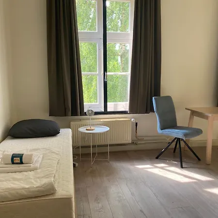 8P 5B Abbey Maastricht Left Wing In A Monastery Apartment *